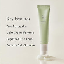 Load image into Gallery viewer, BEAUTY OF JOSEON Light On Serum Centella + Vita C – 30ml