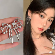 Load image into Gallery viewer, Silver Earrings