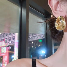 Load image into Gallery viewer, Gold Irregular Korean Earring
