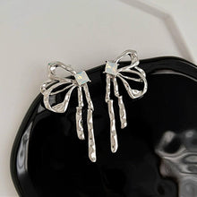 Load image into Gallery viewer, Silver Earrings
