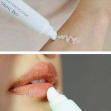 Load image into Gallery viewer, One Thing Moisturizing Oil Lip Essence
